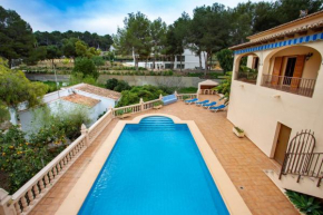 Chale familiar para 8 personas en Moraira